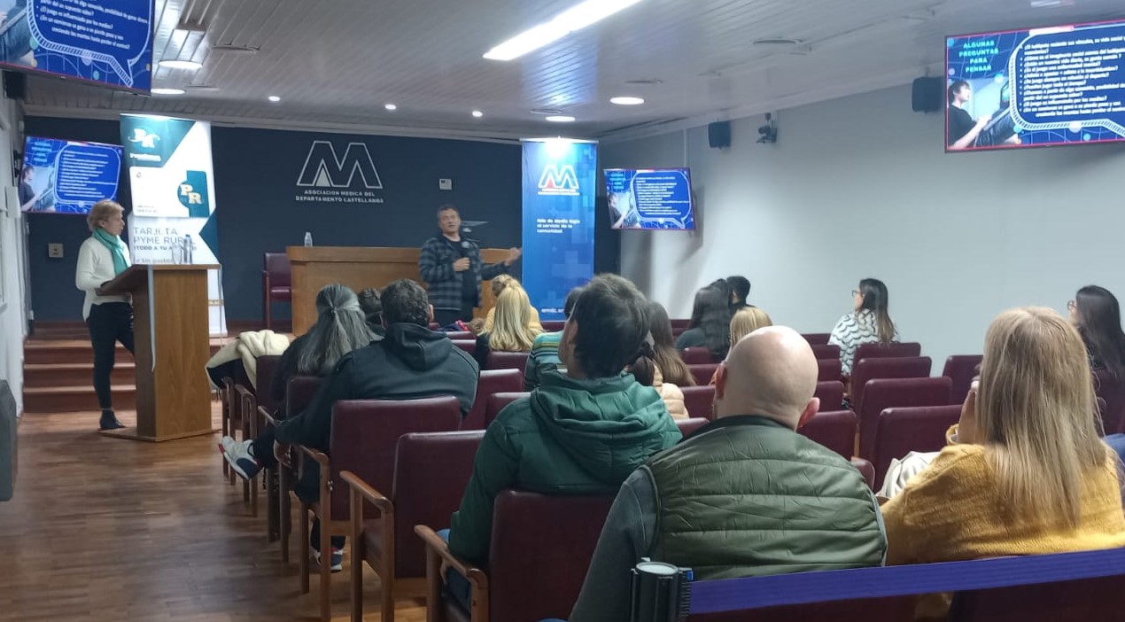 Un centenar de personas participaron de la charla sobre ludopatÃ­a