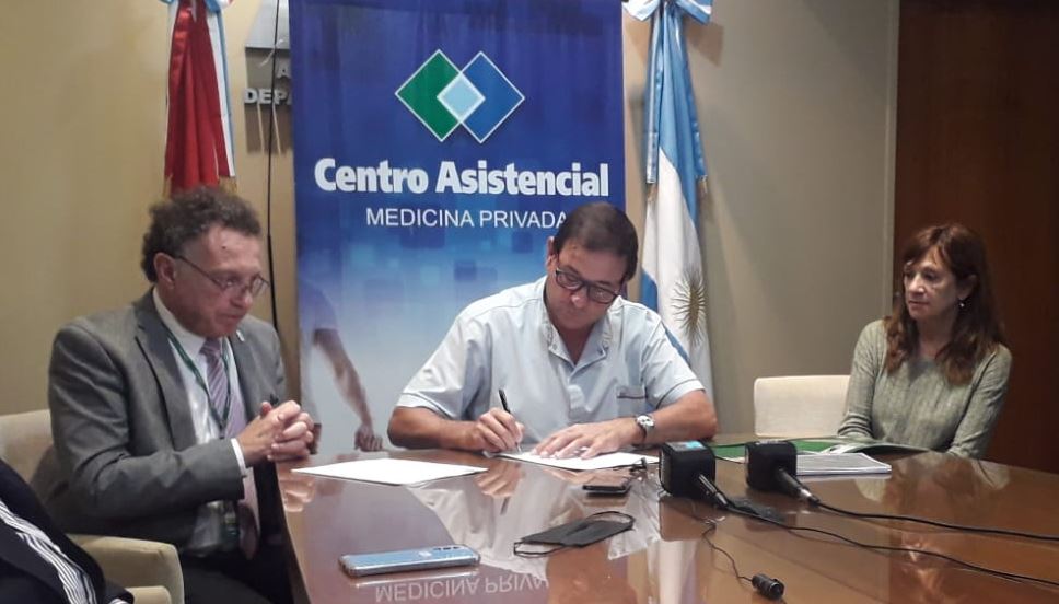 Firmamos un convenio con Emerger para atenciones de urgencia en todo el paÃ­s